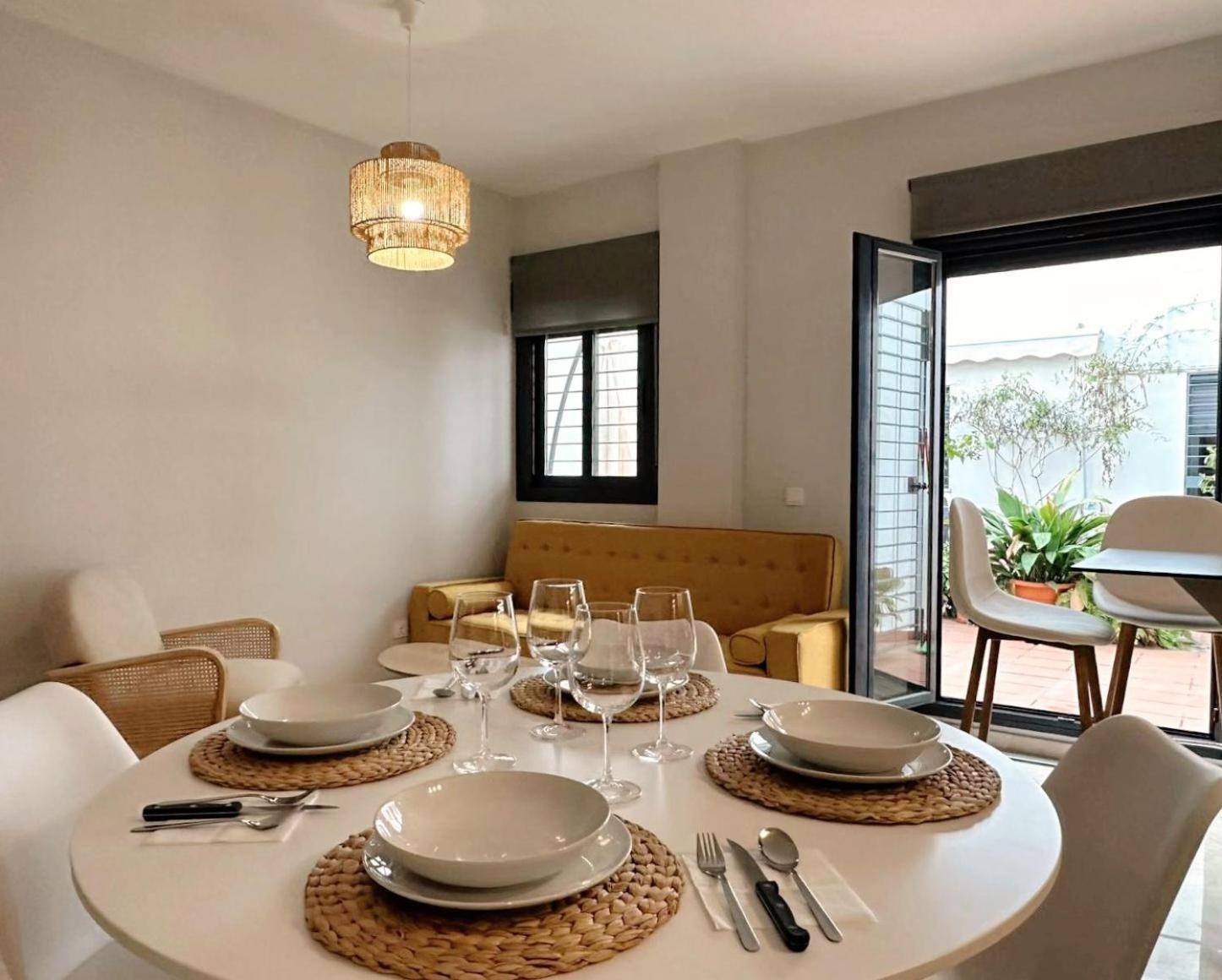 Apartamento-Pension El Trianero Junto Al Rio Σεβίλλη Εξωτερικό φωτογραφία